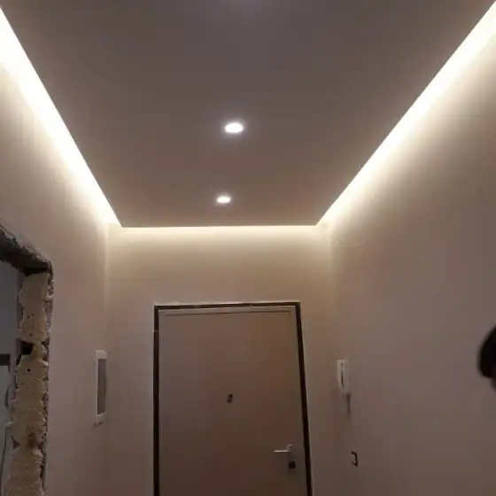 Ndriçim i montuar në një ambient të brendshëm