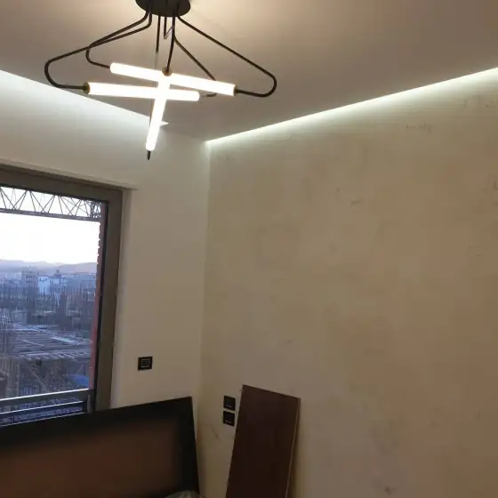 Ndriçim i montuar në një ambient të brendshëm