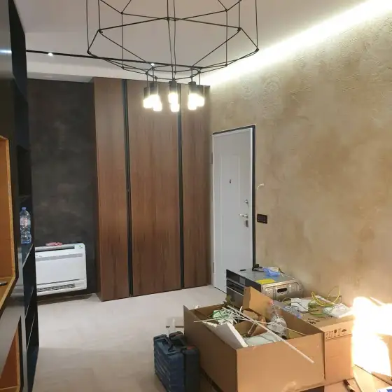 Ndriçim i montuar në një ambient të brendshëm