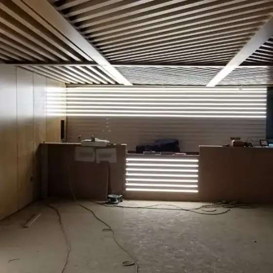 Ndriçim i montuar në një ambient të brendshëm
