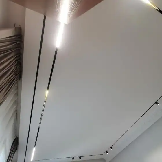 Ndriçim i montuar në një ambient të brendshëm