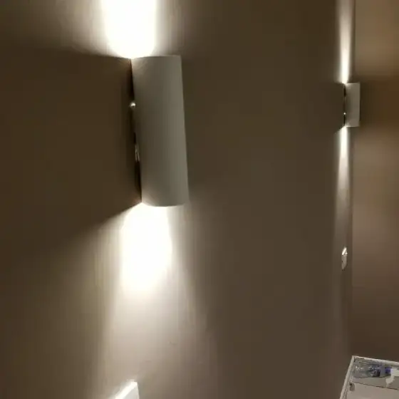 Ndriçim i montuar në një ambient të brendshëm
