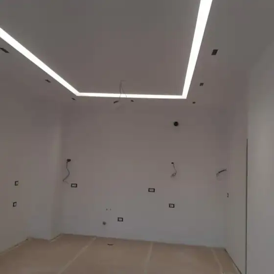 Ndriçim i montuar në një ambient të brendshëm