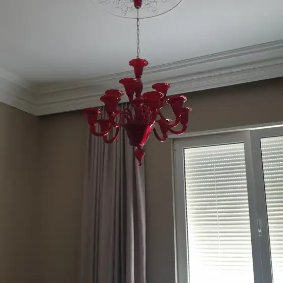 Ndriçim i montuar në një ambient të brendshëm