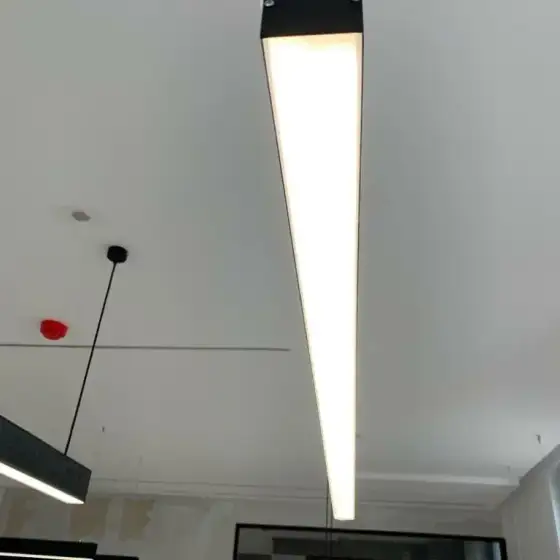 Ndriçim i montuar në një ambient të brendshëm