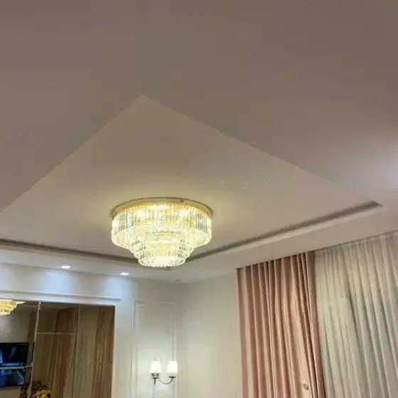 Ndriçim i montuar në një ambient të brendshëm