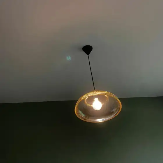 Ndriçim i montuar në një ambient të brendshëm