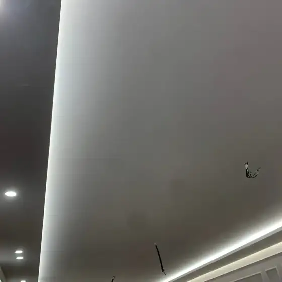 Ndriçim i montuar në një ambient të brendshëm