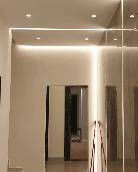 Ndriçim i montuar në një ambient të brendshëm