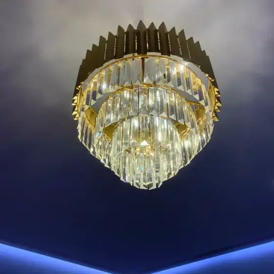 Ndriçim i montuar në një ambient të brendshëm