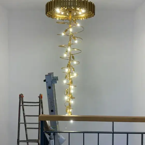 Ndriçim i montuar në një ambient të brendshëm