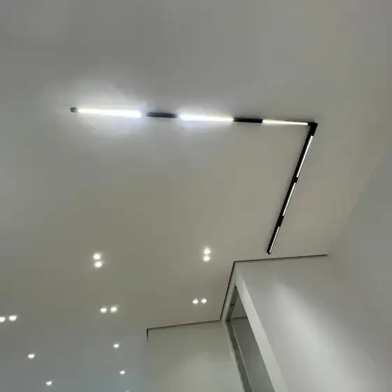 Ndriçim i montuar në një ambient të brendshëm