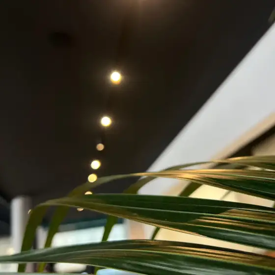 Ndriçim i montuar në një ambient të brendshëm