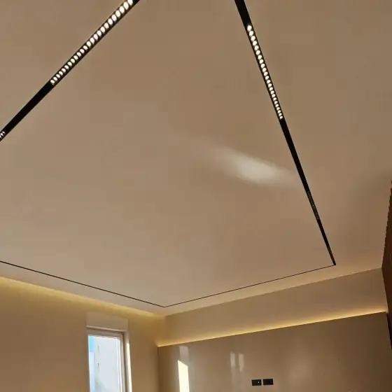 Ndriçim i montuar në një ambient të brendshëm